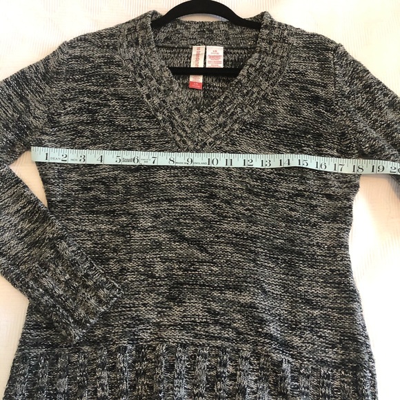 NOBO Gray Sparkly V-neck Sweater - Picture 3 of 8